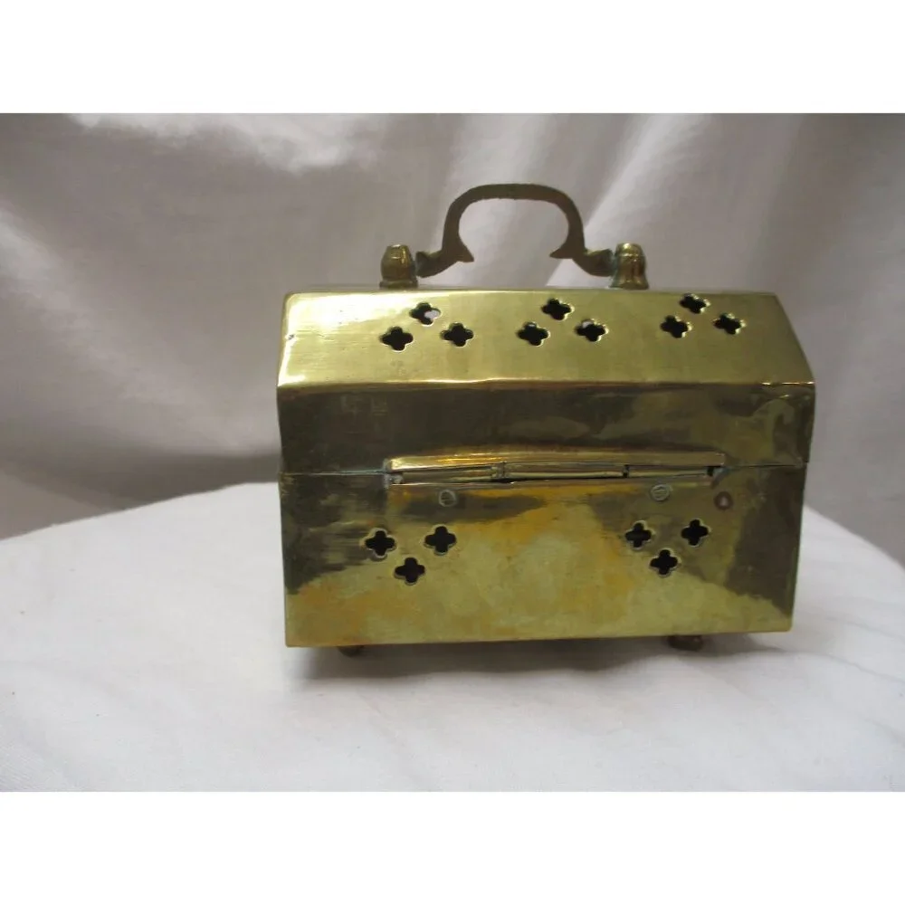 Cricket Box~For Good Luck~Trinkets Jewels‎ Secrets Crickets Vintage Brass